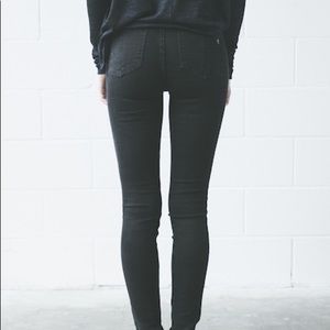 Rag & Bone Jeans. 10” Skinny. EUC.